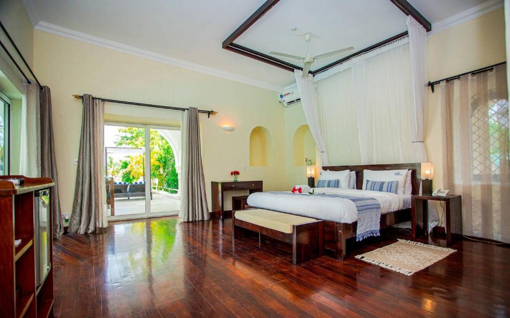 Mzima Beach Diani image 5